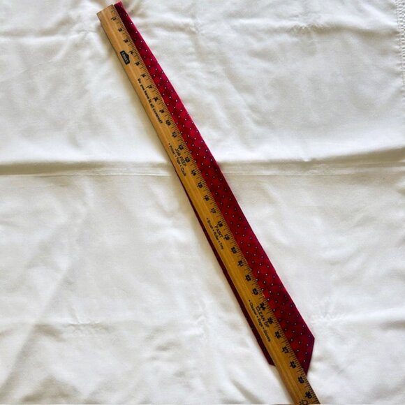 Tommy Hilfiger Mens Tie Blue and Red 58 x 3.5 in 100% Silk Navy Tail - Picture 9 of 10